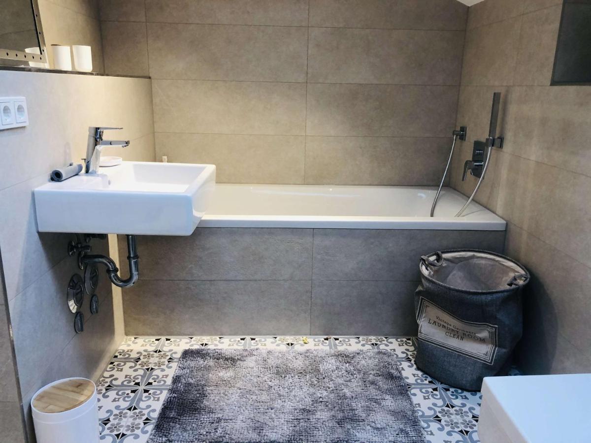 Sonniges Dg Apartment Nahe Bahnhof In Гмунд-ам-Тегернзе Екстер'єр фото